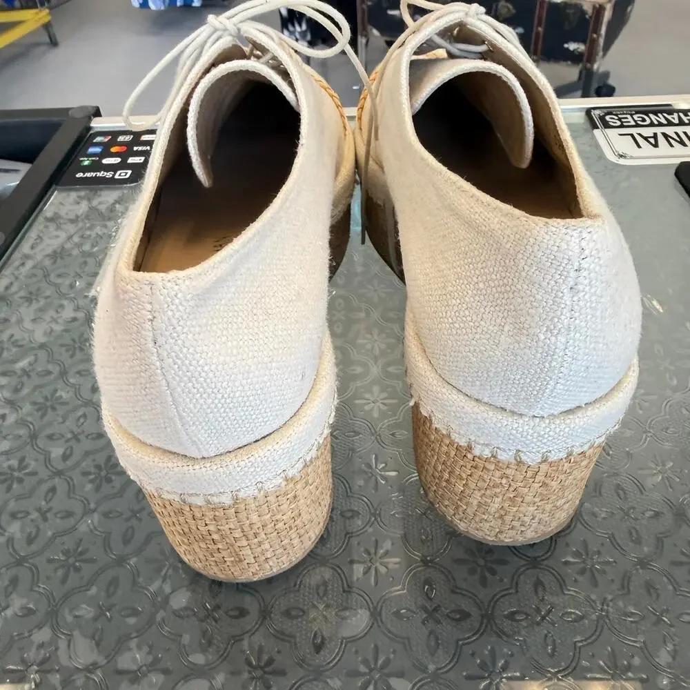 Stuart Weitzman Ivory Canvas Platform Size 8.5